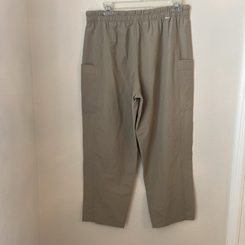 Vuori Isla Baggie Pants – Khaki/Taupe – Women’s M - Picture 2 of 4